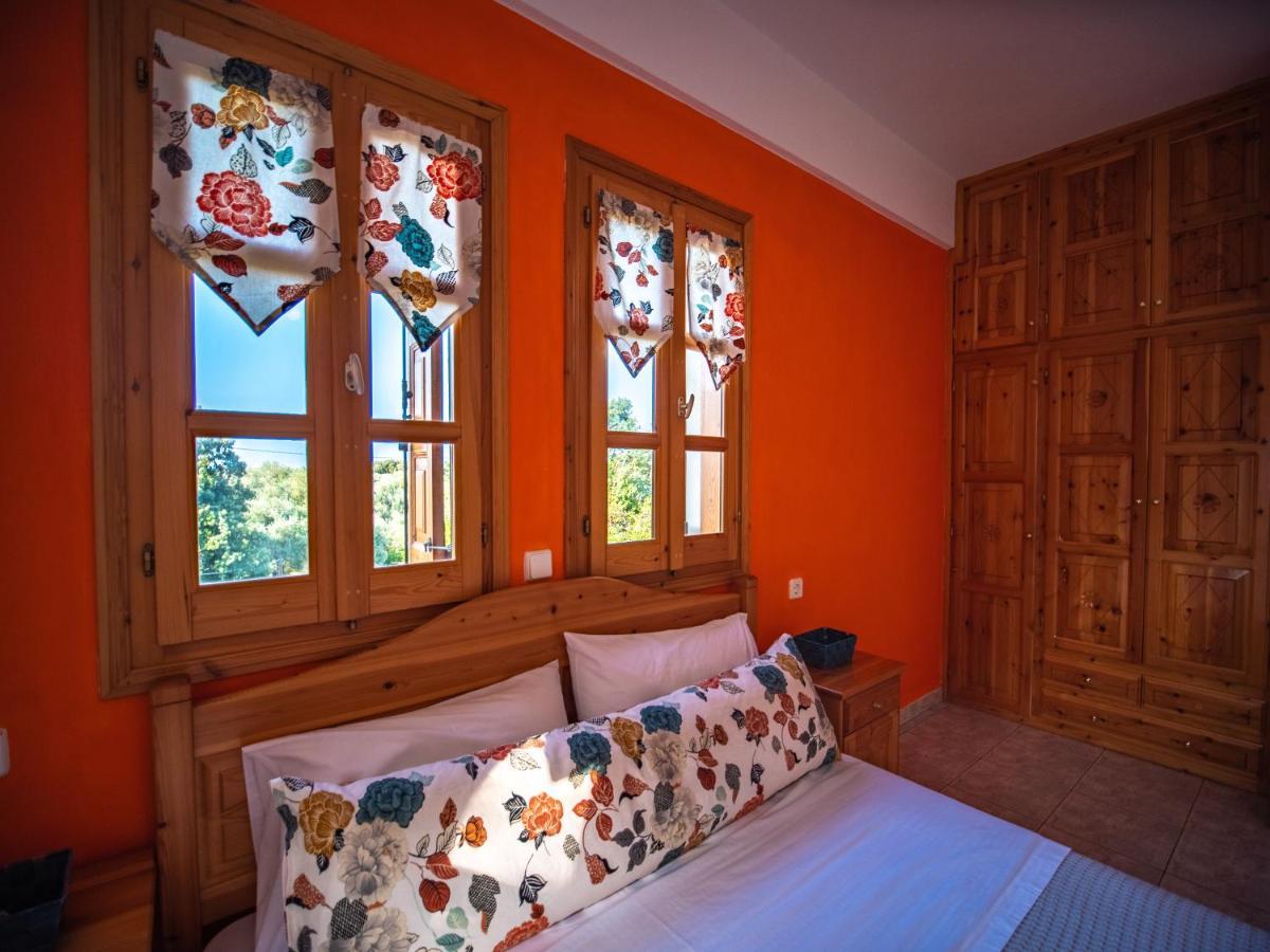 Orange House For Big Families In Damouchari - Delicious Houses Exterior foto