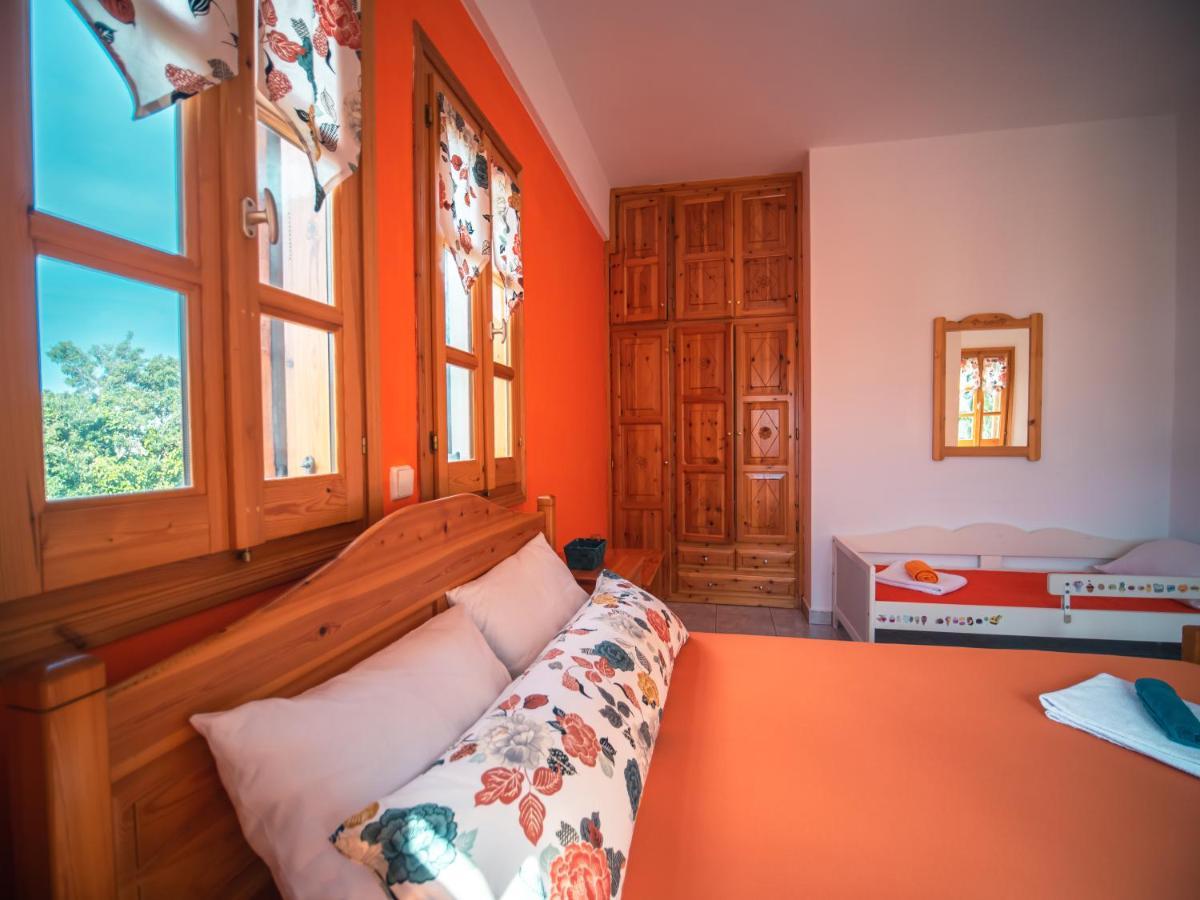 Orange House For Big Families In Damouchari - Delicious Houses Exterior foto