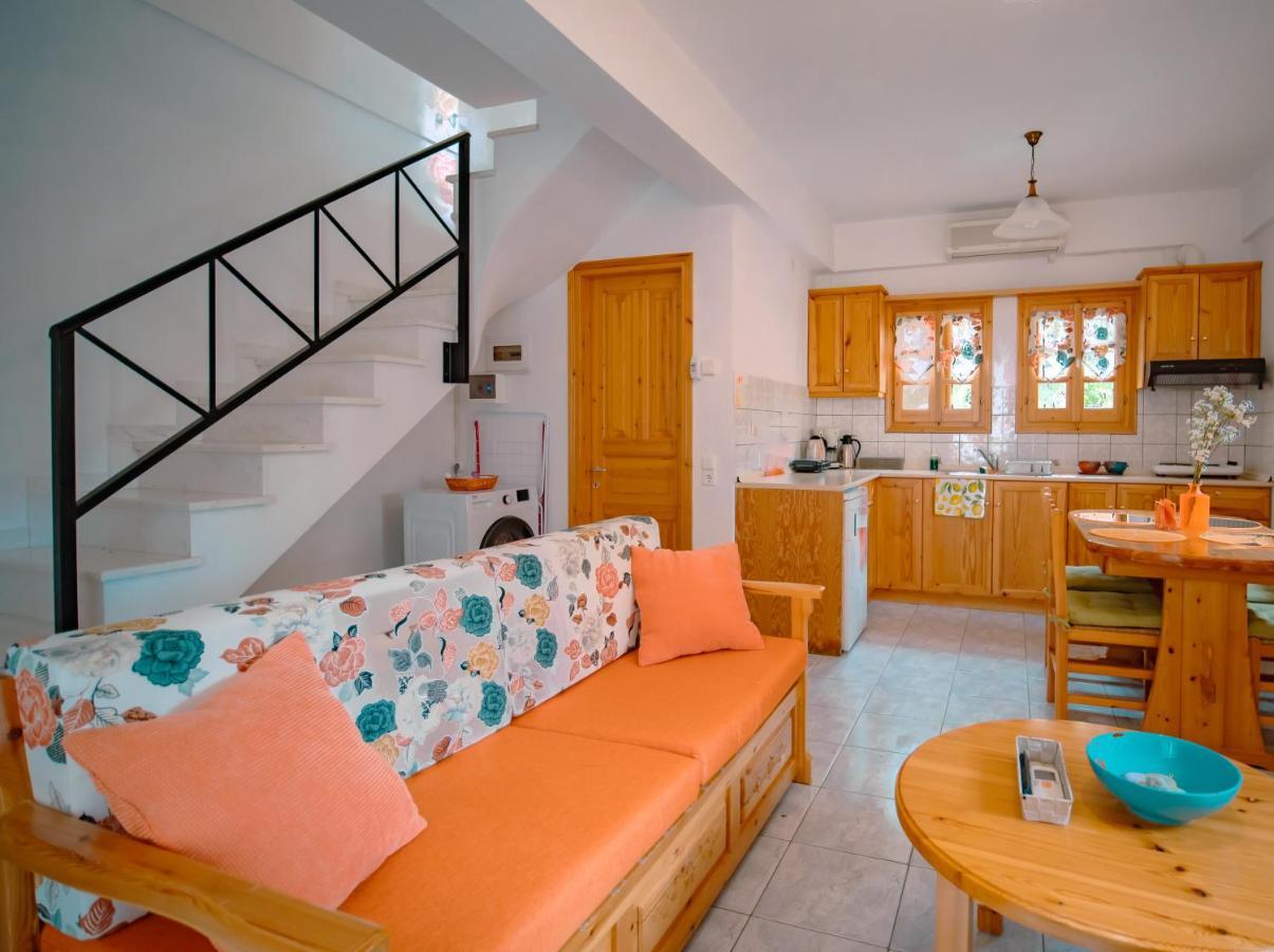 Orange House For Big Families In Damouchari - Delicious Houses Exterior foto