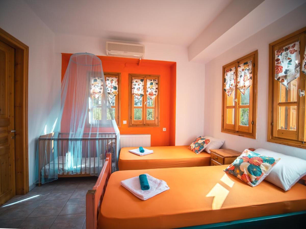Orange House For Big Families In Damouchari - Delicious Houses Exterior foto